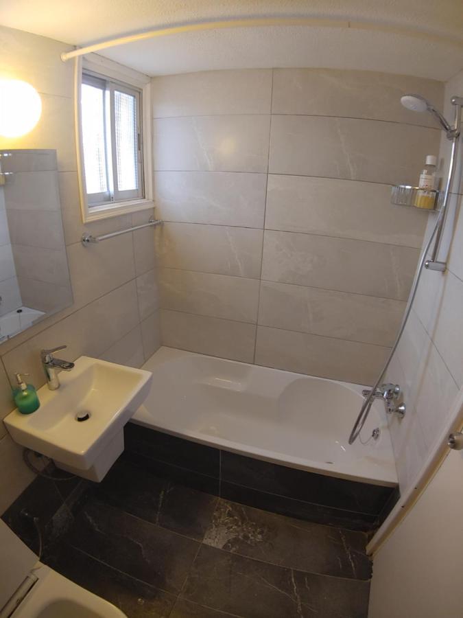 Luxury Apartment In Light House Beach Paphos Eksteriør billede